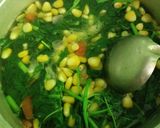 Foto langkah ke 6 dari resep Bening Bayam Jagung 🌽.