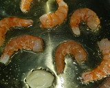 Foto del paso 3 de la receta: Crema de puerro, patata y gambas