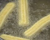 A picture of step 5 of Churros.