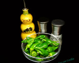 Foto del paso 1 de la receta: Pimientos de padrón salteados