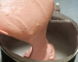 Foto langkah ke 4 dari resep Ogura Cake Strawberry Yoghurt Cottony Cake with Fresh Strawberry.