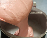 Foto langkah ke 4 dari resep Ogura Cake Strawberry Yoghurt Cottony Cake with Fresh Strawberry.