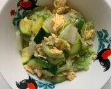 รูปขั้นตอนการทำที่ 10 ของ ซูกินี ผักกาดขาว ผัดไข่