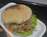 Foto del paso 14 de la receta: Sándwich con muchos vegetales y pollo🥙🥯🧅🍆🍗🥪