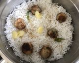 A picture of step 13 of Kofta Biryani.
