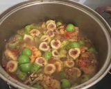 A picture of step 3 of Braised Fish with Figs.