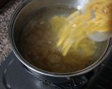 Foto langkah ke 1 dari resep Fusilli Aglio Olio.