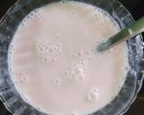 A picture of step 3 of Rose lassi.