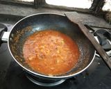 A picture of step 4 of Spicy Garlic Chicken Curry.