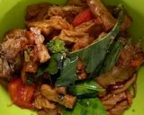 Foto langkah ke 10 dari resep Tumis Tahu Tempe Sayur Ayam Kampung.