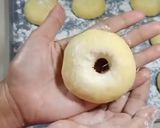 Foto langkah ke 13 dari resep Donat empuk lembut glaze hias.