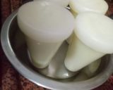 A picture of step 4 of Kesar -badam kulfi.