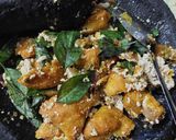 Foto langkah ke 3 dari resep Tahu Bejek Kemangi.