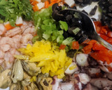 Foto del paso 3 de la receta: Salpicón de mariscos con crujiente de boniato