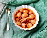 Hình bước làm 4 của món Chè Trứng Cút Hầm Củ Sen