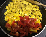 Foto del paso 4 de la receta: Pollo con shiitake y anacardos al curry