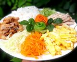 Hình bước làm 3 của món Mâm cuốn cầu vồng 🌈