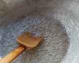 A picture of step 2 of Peanut Burfi/ Sing pak.