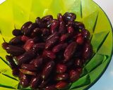 A picture of step 2 of Red kidney beans chaat.