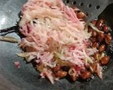 A picture of step 2 of Beetroot Vermicelli.