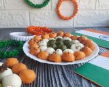 A picture of step 8 of Tri colour goli idli.