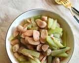 Foto langkah ke 4 dari resep Oseng Sosis Labu Siam.