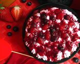 Foto del paso 8 de la receta: Cheesecake triple chocolate saludable con cobertura de frutos rojos