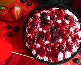 Foto del paso 8 de la receta: Cheesecake triple chocolate saludable con cobertura de frutos rojos