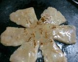 A picture of step 10 of Flower Aallo paratha.