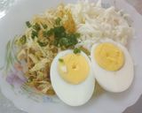 Foto langkah ke 4 dari resep Soto Ayam Kuah Kuning.