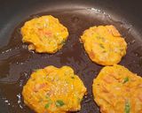 Foto del paso 3 de la receta: Tortitas de harina de garbanzos