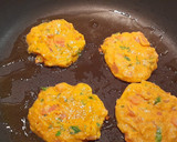 Foto del paso 3 de la receta: Tortitas de harina de garbanzos