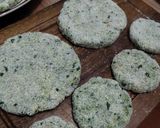 Foto del paso 2 de la receta: Hamburguesas y Nuggets de pollo 🍗 y espinaca 🥬 😋✌🏼🇺🇾