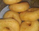 Foto langkah ke 7 dari resep Donat simpel.