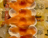 Foto del paso 2 de la receta: Bombones de salmón ahumado con mousse de queso