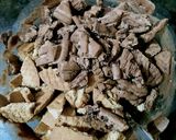 A picture of step 3 of Christmas tree chocolate cake (No bake).