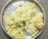 બટાકા ના સમોસા (Potato Samosa Recipe In Gujarati) રેસીપી સ્ટેપ2ફોટો