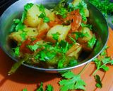 A picture of step 6 of Potato fried vegetable.