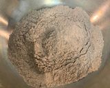 A picture of step 1 of Ragi crackers.