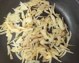 Foto del paso 1 de la receta: Merluza en salsa con perejil