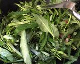Foto langkah ke 3 dari resep Tumis kangkung.