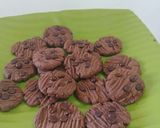 Foto langkah ke 5 dari resep Chocolate Chocochips Cookies (Teflon).
