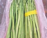 Hình bước làm 1 của món Thịt bò xào măng tây bơ tỏi