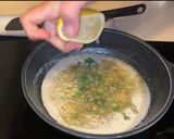 Foto del paso 3 de la receta: Pescado empanado con salsa de alcaparras