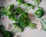 Brokoli Cream Soup With Garlic Bread (breakfast day #1) langkah memasak 2 foto