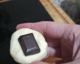 Foto del paso 3 de la receta: Bollitos rellenos de chocolate con almendras o pistachos