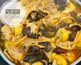 Foto langkah ke 3 dari resep Steamed chicken with black fungus and lily flowers.