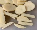 आलू की भुजिया (aloo ki bhujiya recipe in Hindi) रेसिपी चरण 1 फोटो
