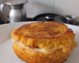 Foto del paso 8 de la receta: Sandwich de queso y dulce de guayaba🥯🍯🧀en pan de maiz🥐🌽🥯