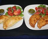 Foto del paso 8 de la receta: Empanadas de camarones, queso y salsa de cilantro